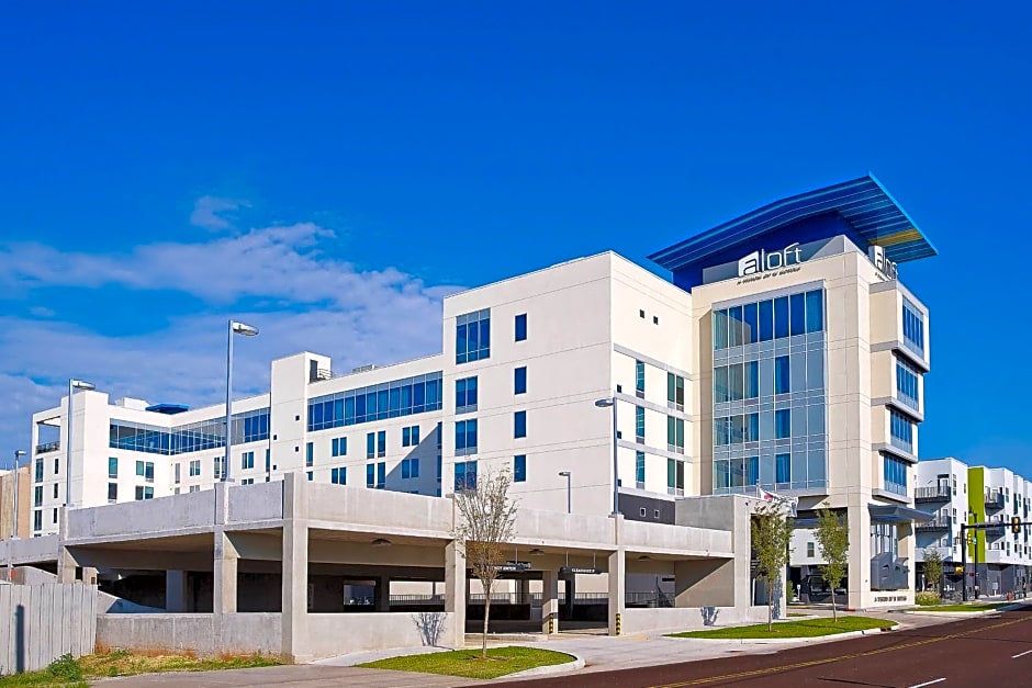Aloft Oklahoma City Downtown – Bricktown