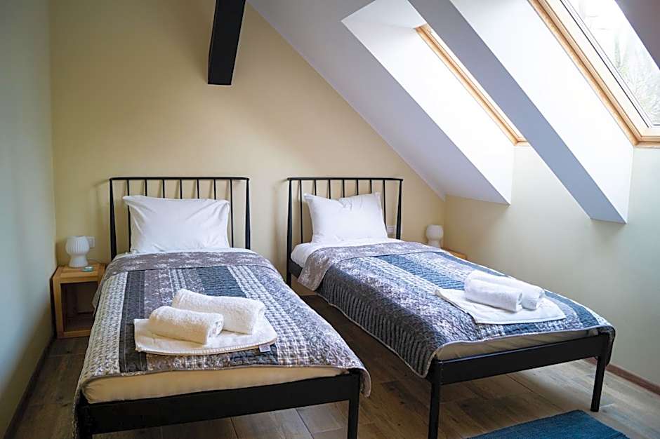 Pałac Bogaczów - noclegi - restauracja - przyjęcia