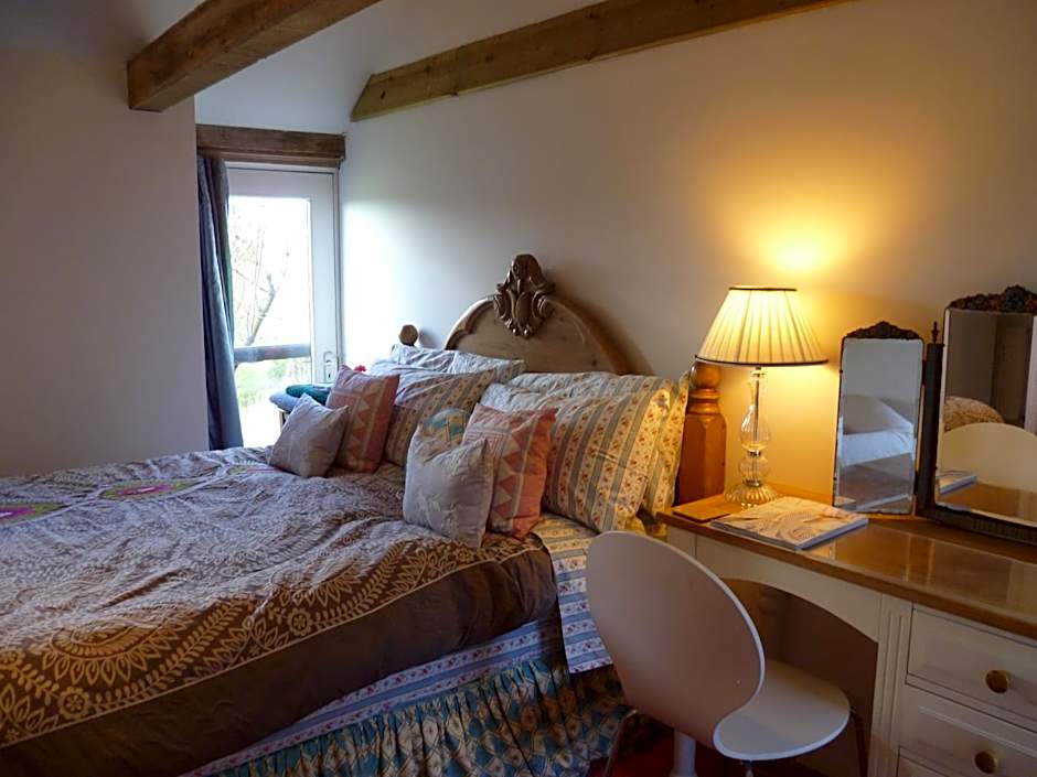 Moaps Farm B&B support small business, welcome, check in from 5 pm