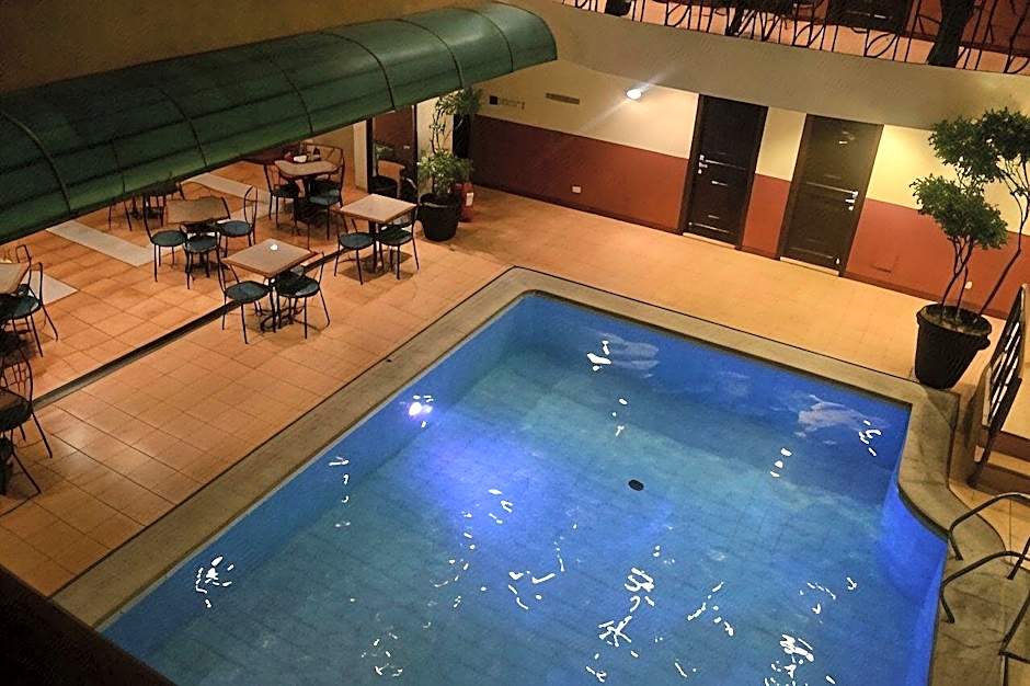DM Residente Hotel