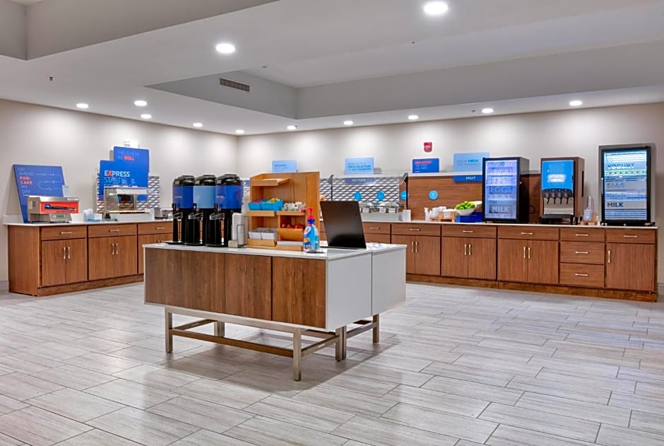 Holiday Inn Express Hotel & Suites Shakopee By IHG