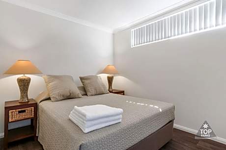 Two Bedroom Regency Chalet (Park/Marina)