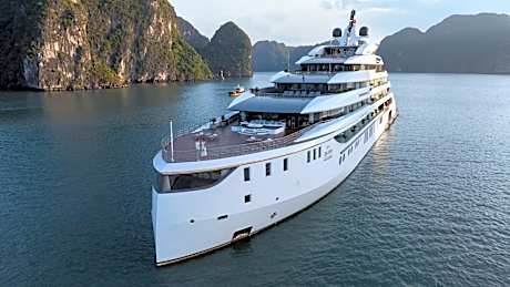 Grand Pioneers Halong Bay Cruise 1