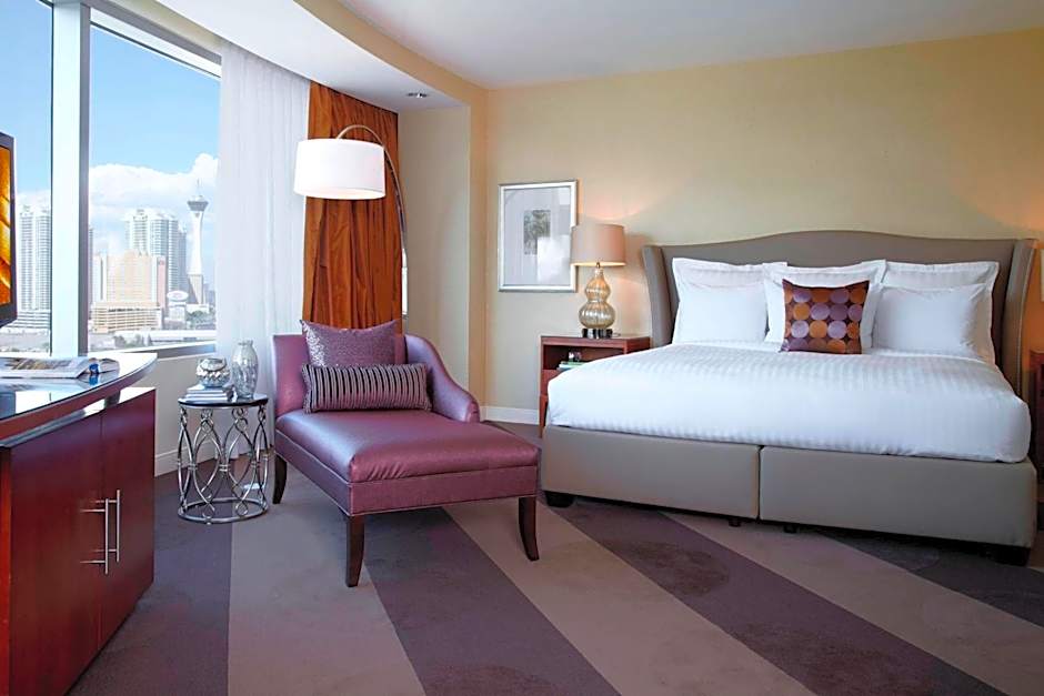 Renaissance by Marriott Las Vegas Hotel