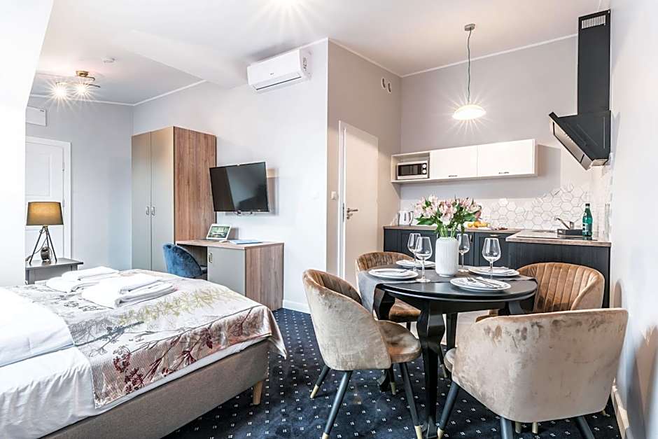 SERENITY Aparthotels - Old Town Poznan by Friendly Apartments