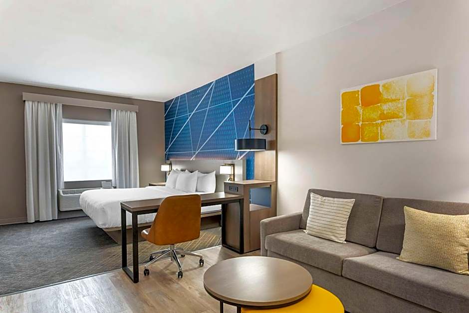 Comfort Suites Elgin Northwest