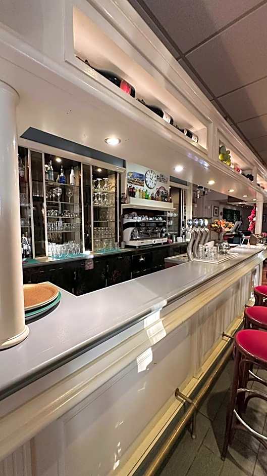 The Originals City, Hotel Le Lion d'Or, Chinon (Inter-Hotel)