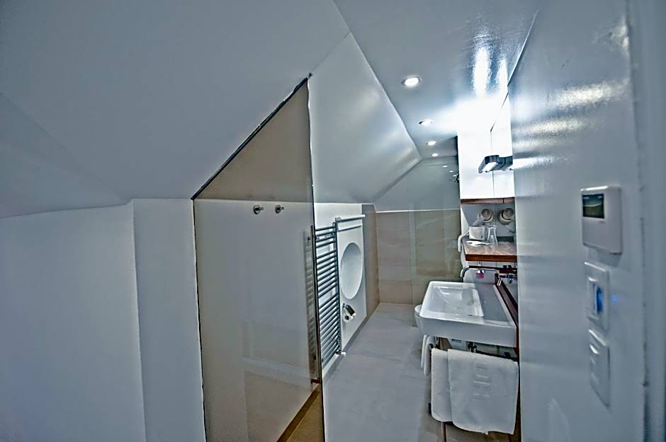 Jupiter Luxury Hotel