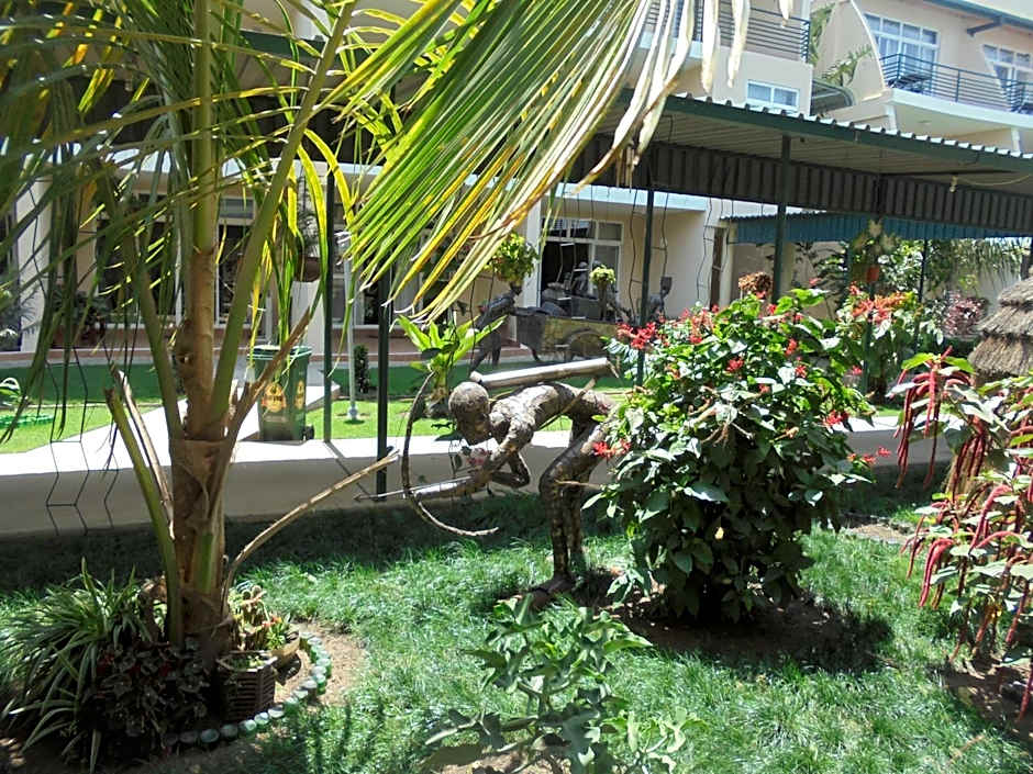 Ryan's Bay Hotel