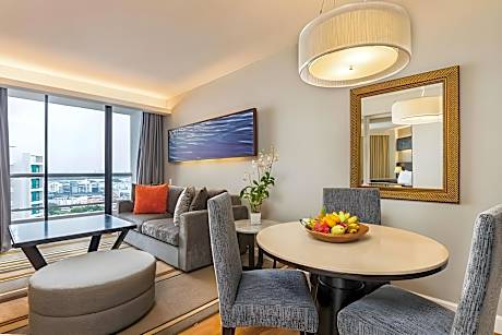 Grand Deluxe One Bedroom Suite