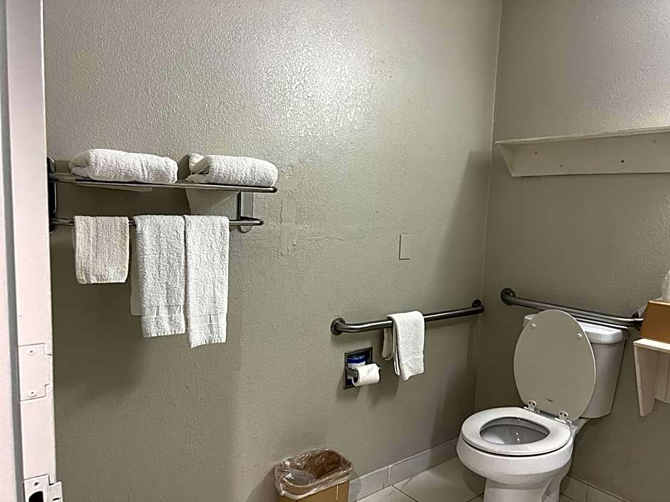 Motel 6 Tulsa, OK Airport