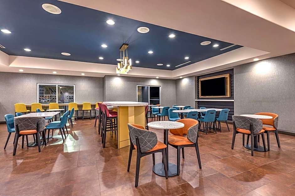 La Quinta Inn & Suites by Wyndham Woodway - Waco South
