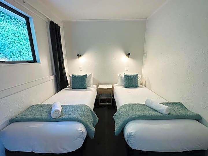 Haruru Falls Motel & Conference Centre