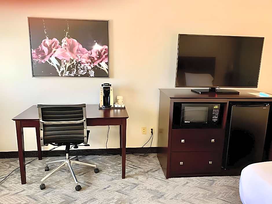 Best Western Oswego Hotel