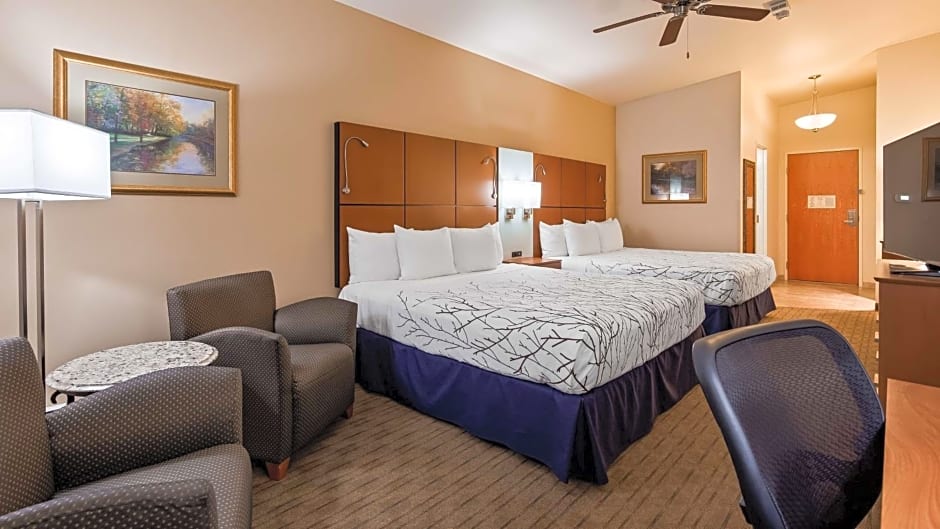 Best Western Plus Silver Saddle Inn