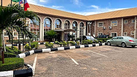 Daktad Suites And Events Centre