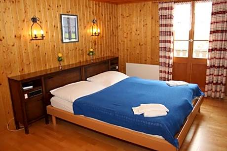 Double Room with Shared Bathroom