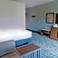 Hampton Inn By Hilton Riverside Downtown