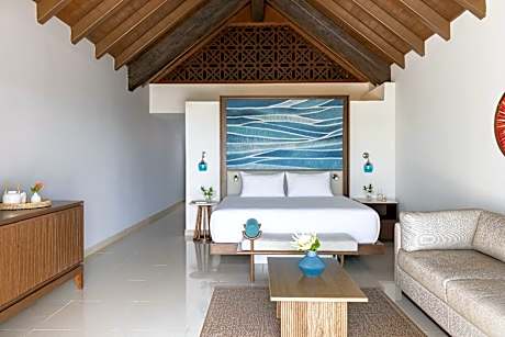 Club Roof Top Master Suite with Ocean View