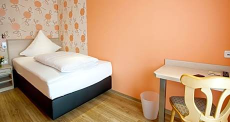 Comfort Single Room with Balcony