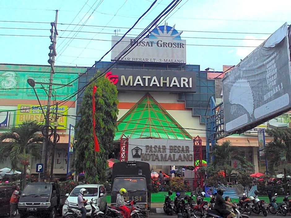 OYO 1851 Hotel Malang                                                                           