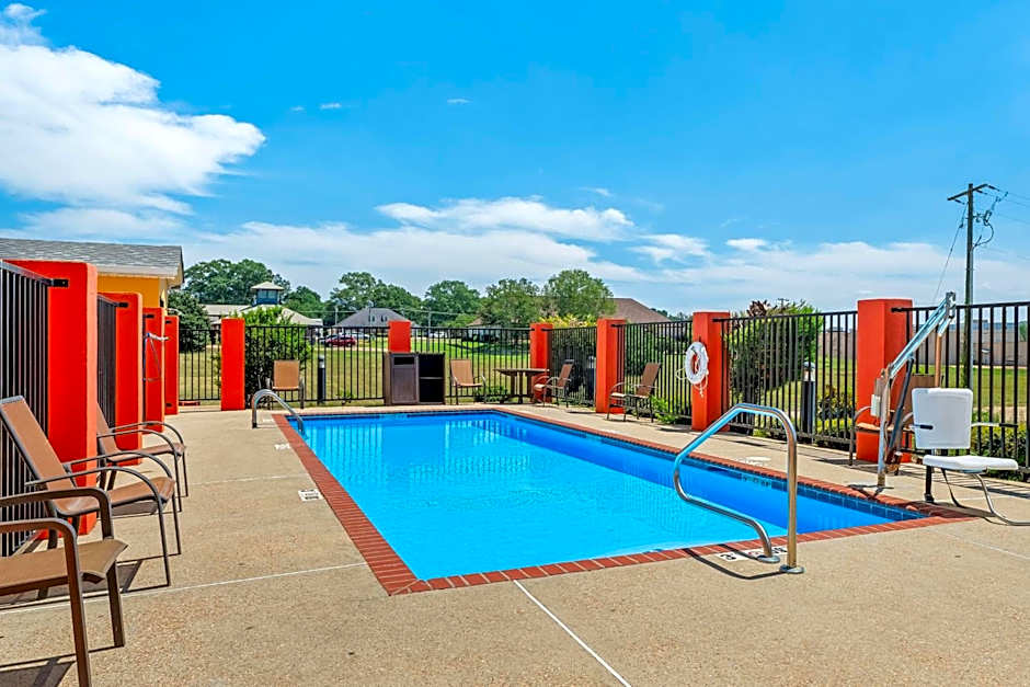 Best Western Plus Magee Inn & Suites