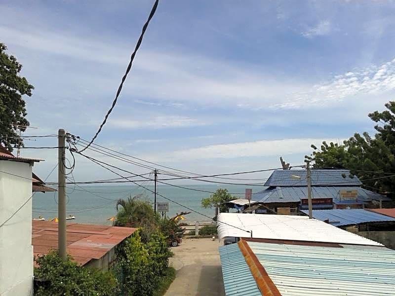 ET Budget Guest House By The Beach