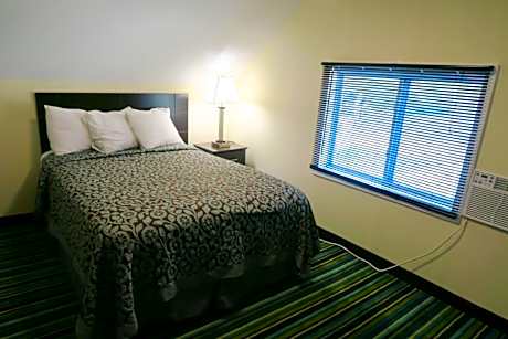 One-Bedroom Cottage Suite - Non-Smoking