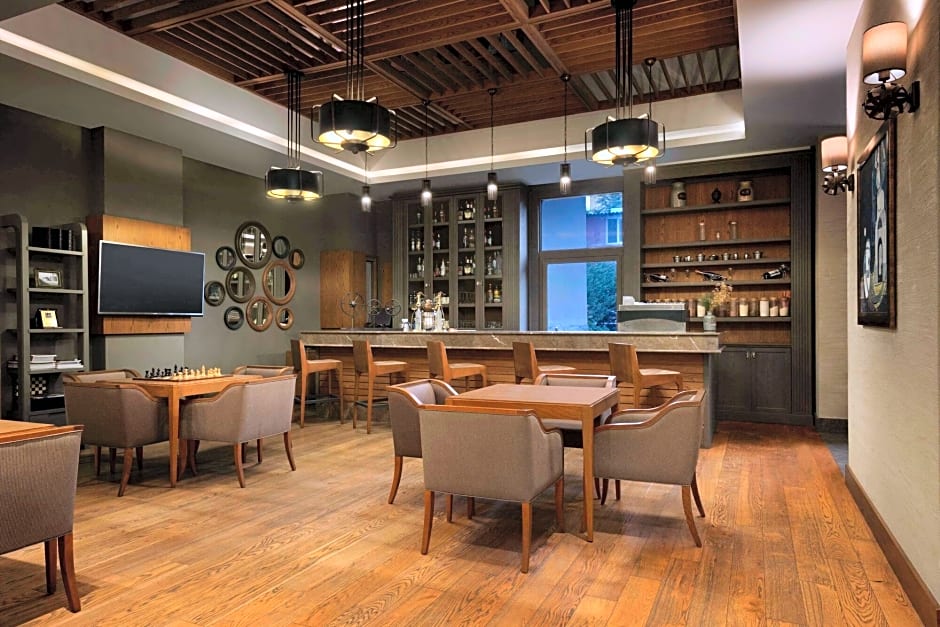 Ramada Hotel & Suites by Wyndham Adana