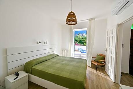 One-Bedroom Apartment with Terrace and Sea View