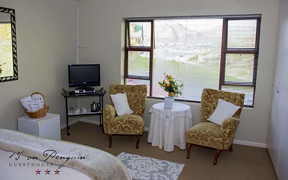 15 On Penguin Guest House