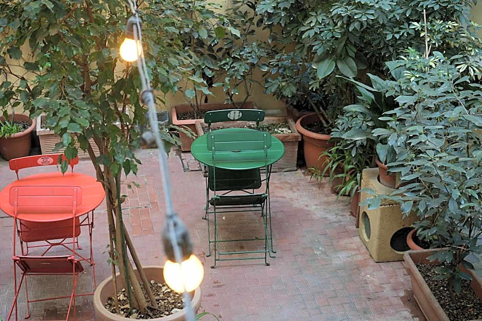 BOBOTEL URBAN Guesthouse