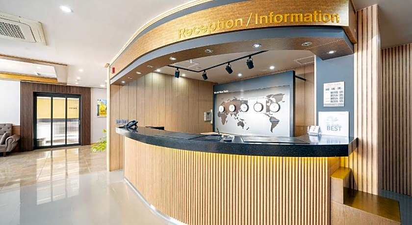 The 7 Business Hotel