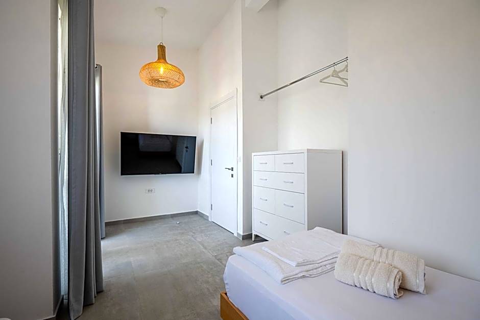 President Bungalows and Apartments