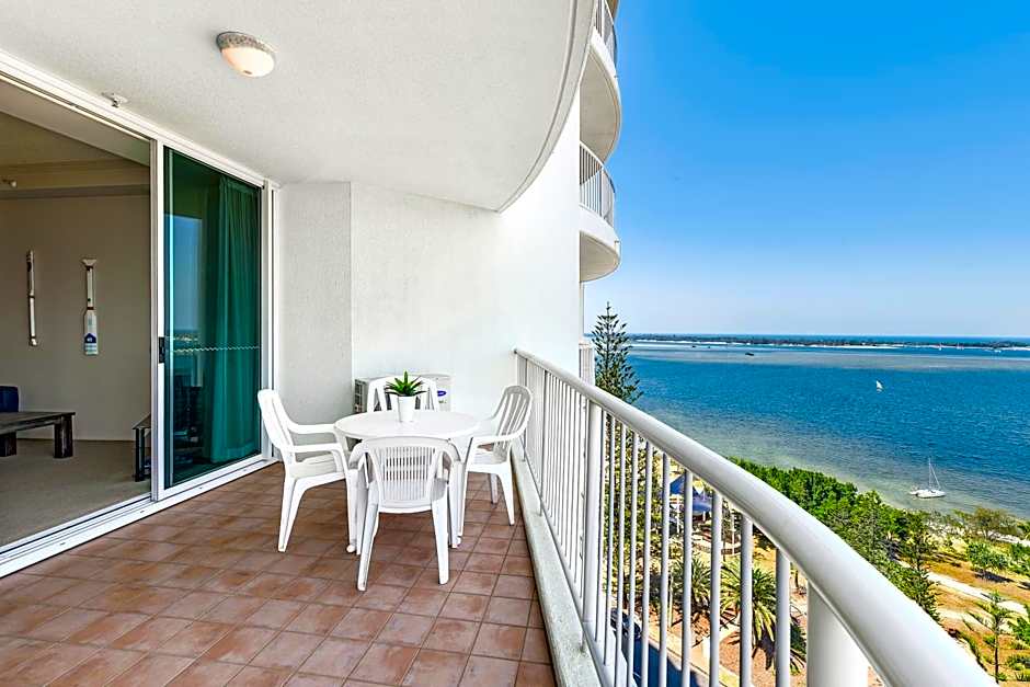 Crystal Bay On The Broadwater