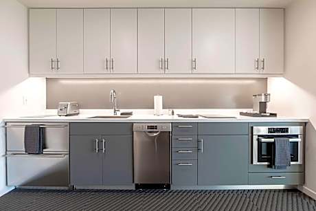 1 King Bed Standard Room