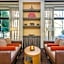 La Quinta Inn & Suites by Wyndham Atlanta Ballpark/Galleria