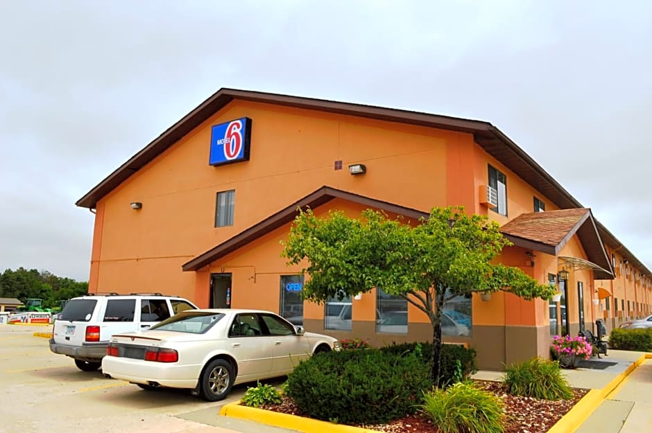 Motel 6-Marshalltown, IA