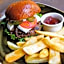 Meriton Old Town Garden Hotel