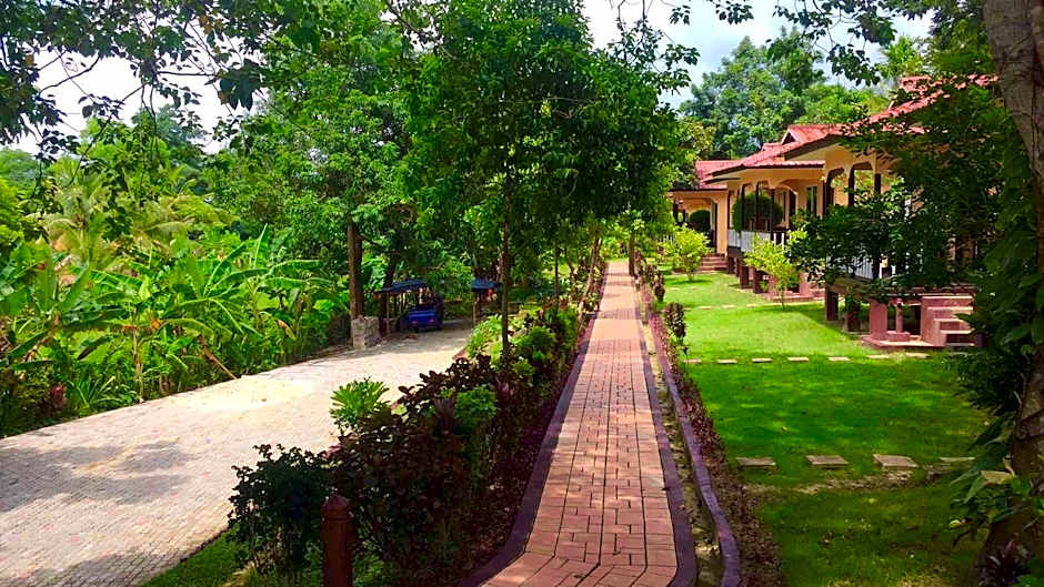 Hill Garden Hotel
