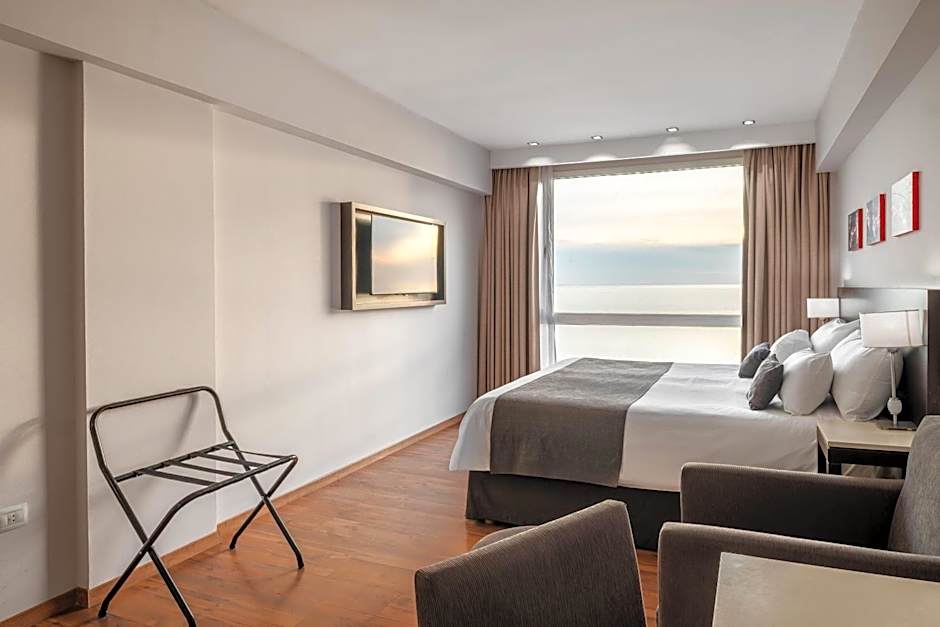 Dazzler by Wyndham Puerto Madryn