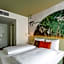 Hotel The Weekend