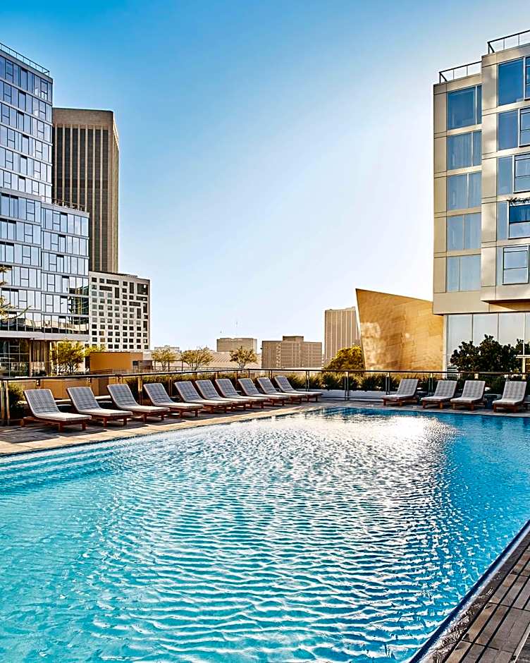 Conrad Los Angeles