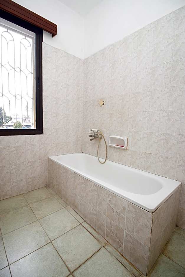 Mombasa Railway Gardens Hotel