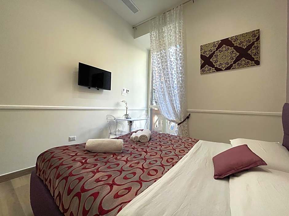 Sun Art Naples Rooms