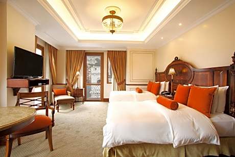 Superior Suite