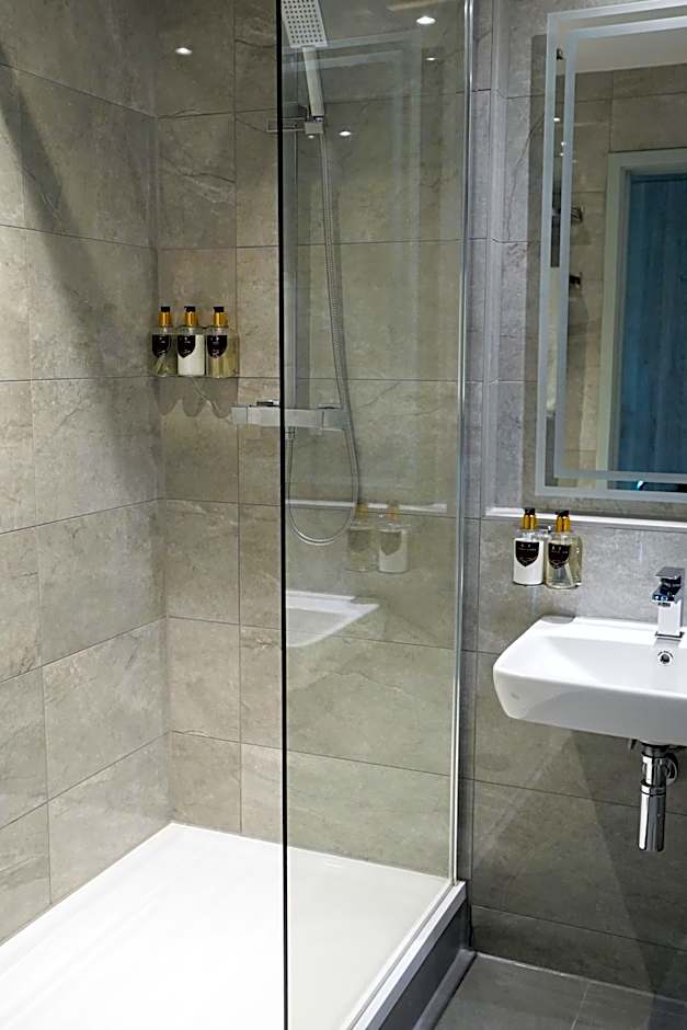 De Vere Cotswold Water Park