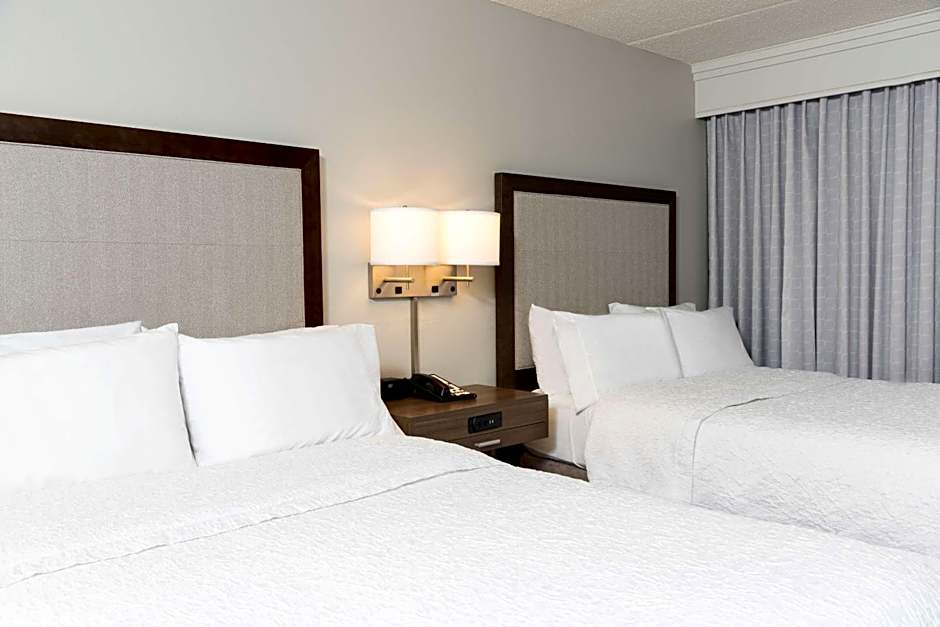 Hampton Inn By Hilton Milwaukee-Northwest