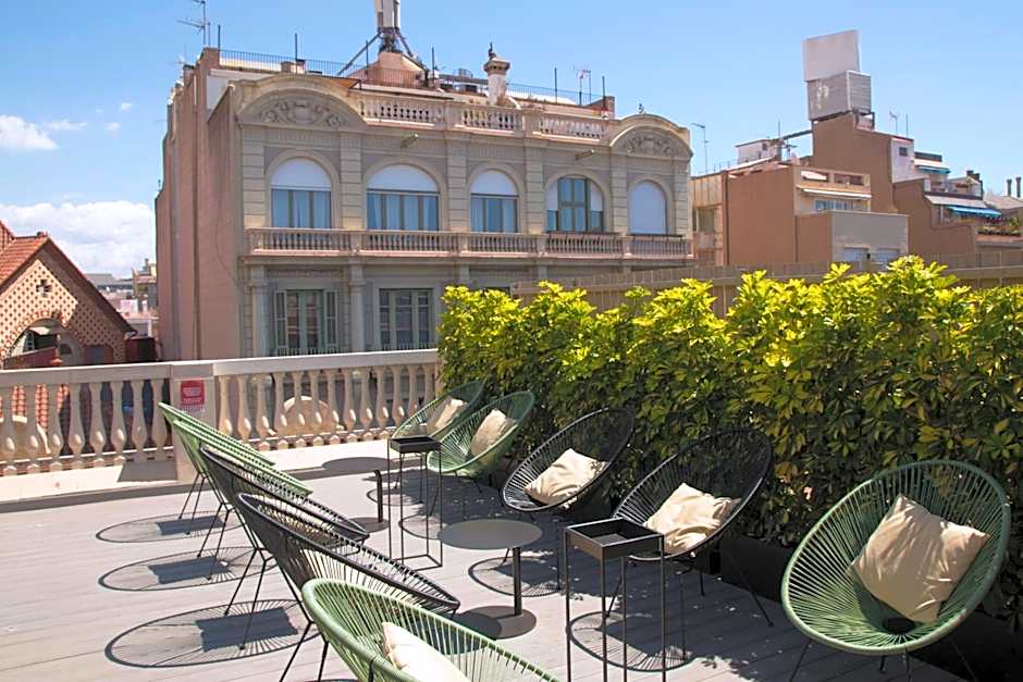 Sant Jordi Hostels Rock Palace