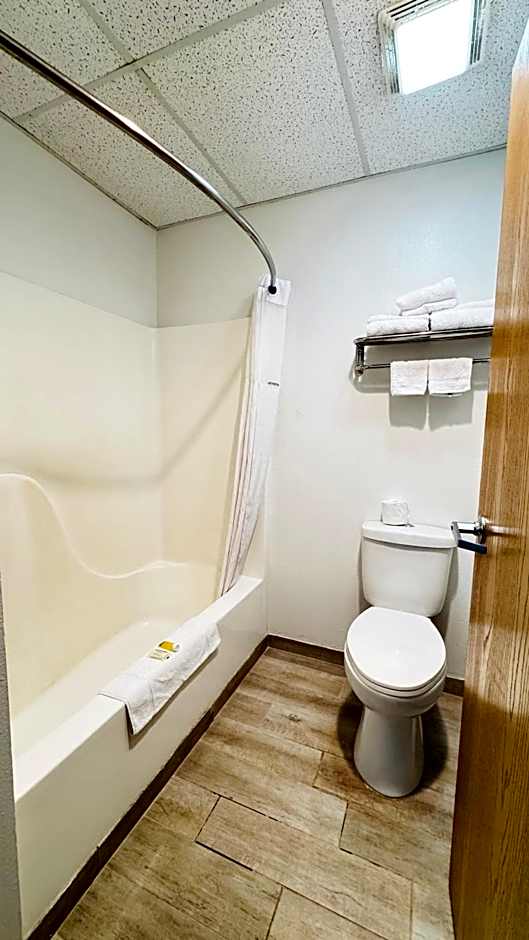 Days Inn by Wyndham North Platte